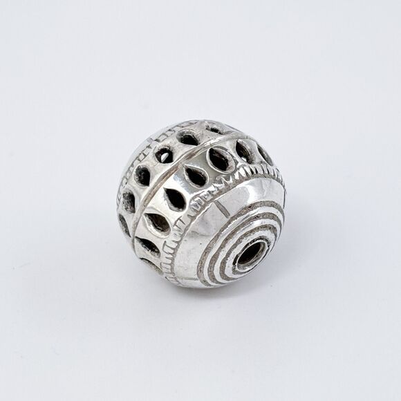 Vintage Sterling Silver 925 Handmade Hollow Filigree Bead Pendant - Picture 4 of 6